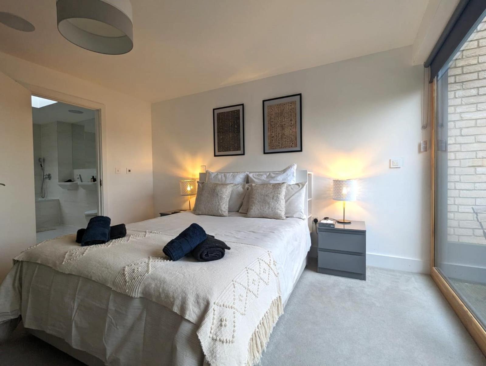 ロンドンLuxurious & Modern Townhouse In Hammersmithアパートメント エクステリア 写真